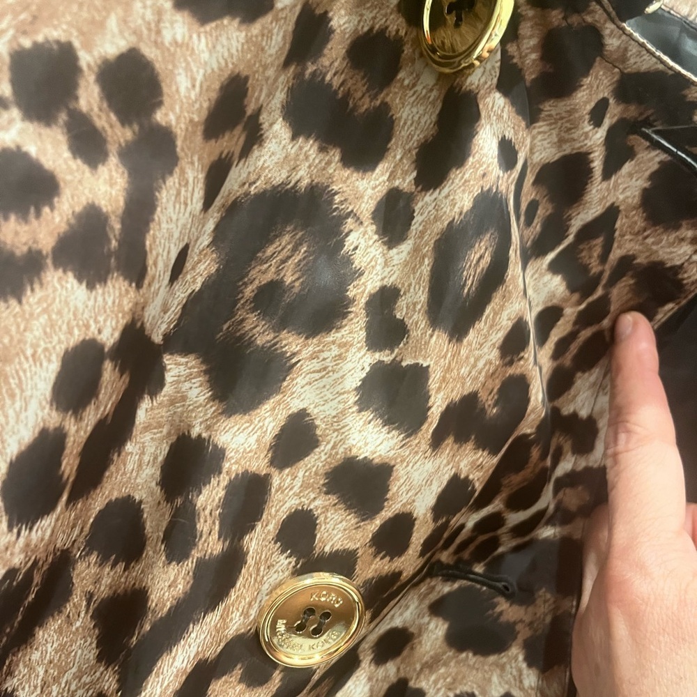 Michael Kors Leopard Print rain coat - Picture 4 of 7